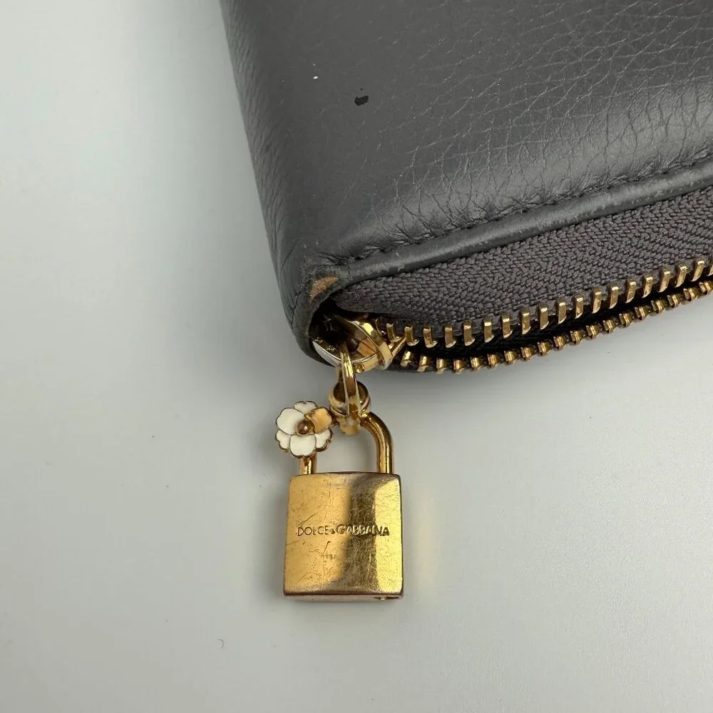 Dolce & Gabbana Grey Zip Around Wallet Gold HW - Picture 3 of 3
